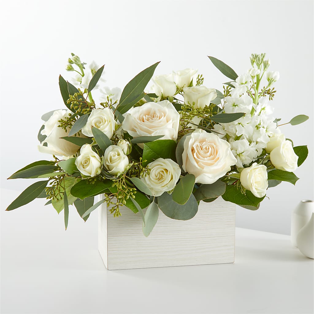 Fresh Linen Box Bouquet – Walnut Creek Florist, Walnut Creek CA