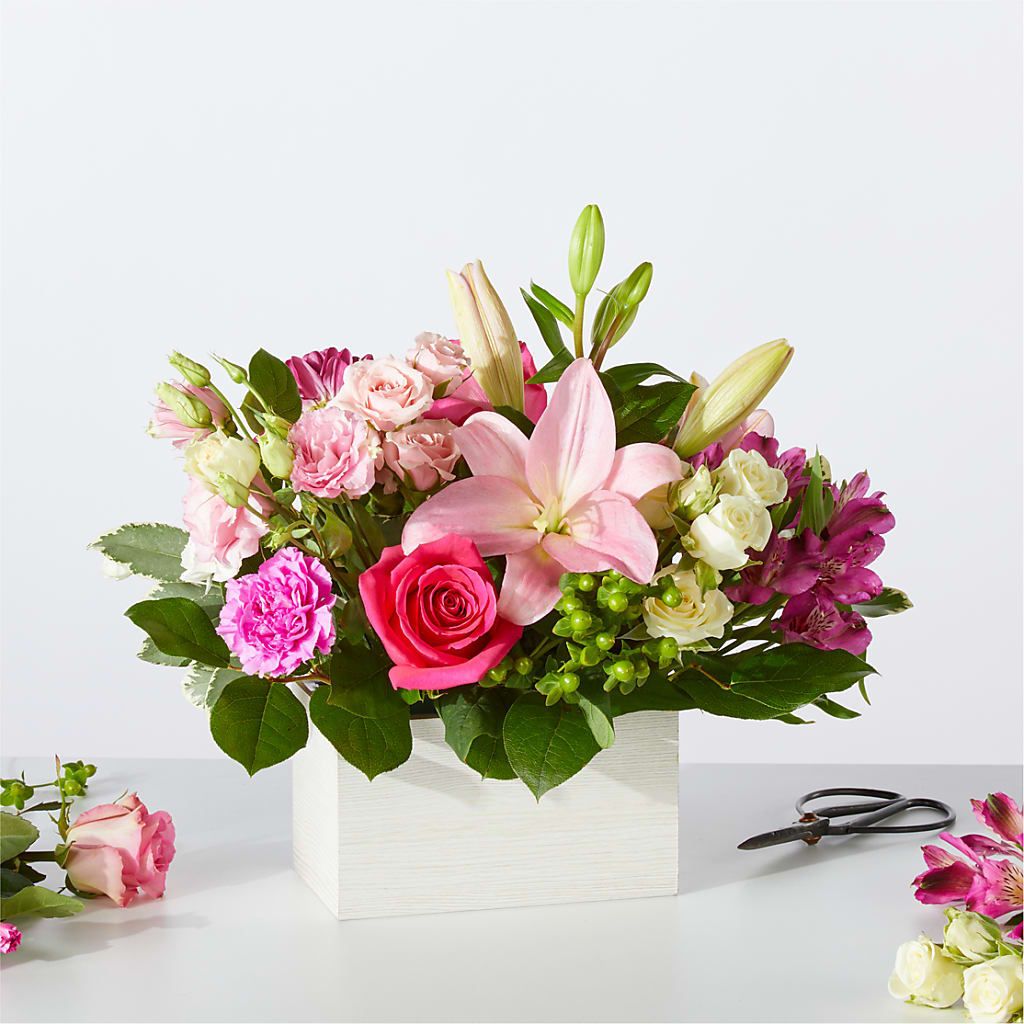 Sweetberry Box – A Florist Original – Walnut Creek Florist, Walnut Creek CA