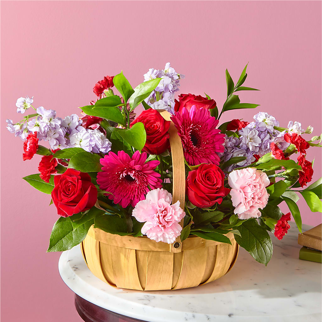 Pink Picnic Basket – Walnut Creek Florist, Walnut Creek CA