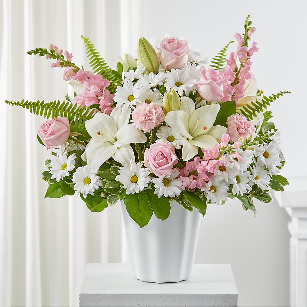 Soft Touch Tabletop Basket – Walnut Creek Florist, Walnut Creek CA