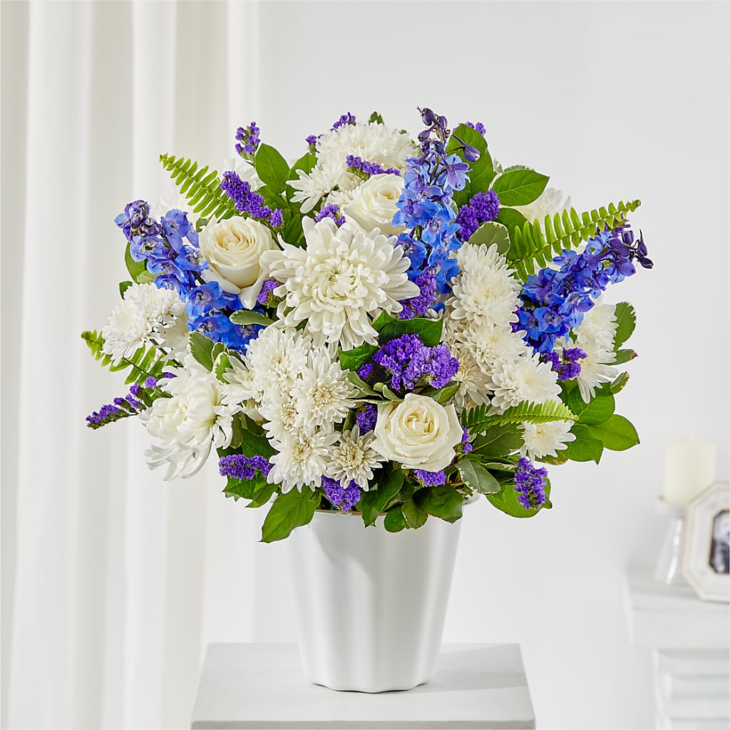 Hold Dear Tabletop Basket – Walnut Creek Florist, Walnut Creek CA