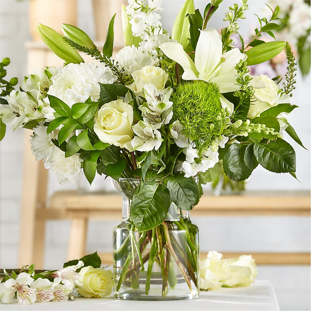 Classic Ivory – A Florist Original – Walnut Creek Florist, Walnut Creek CA