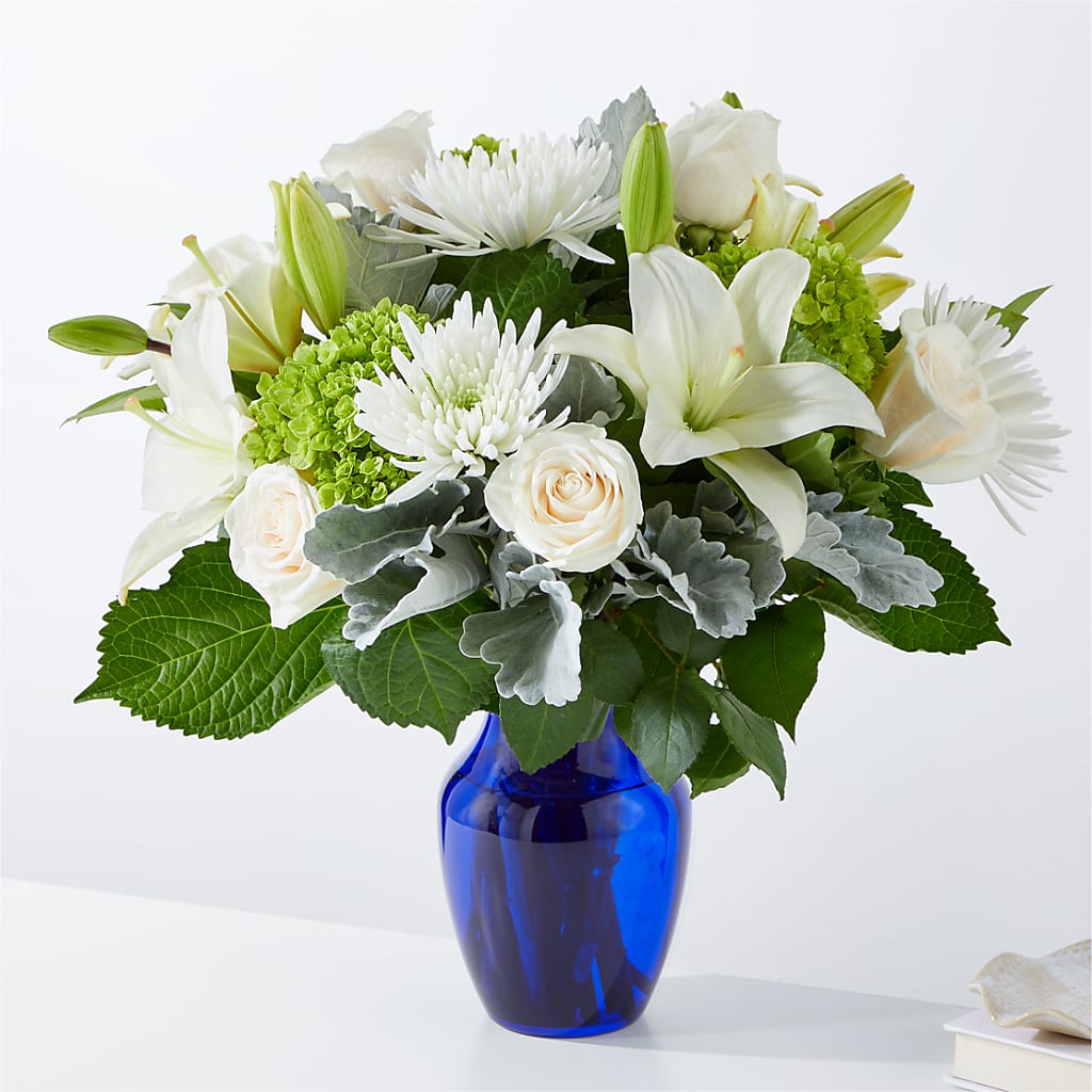 Snowy Dreams Bouquet – Walnut Creek Florist, Walnut Creek CA