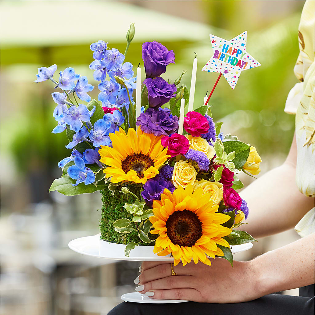 Star of the Day Floral Cake – Walnut Creek Florist, Walnut Creek CA