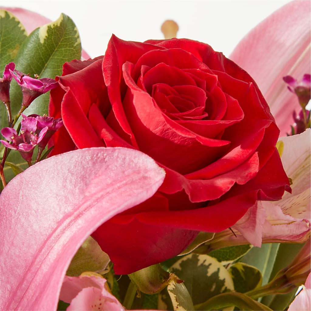 Lucky in Love Bouquet –  Walnut Creek Florist, Walnut Creek CA