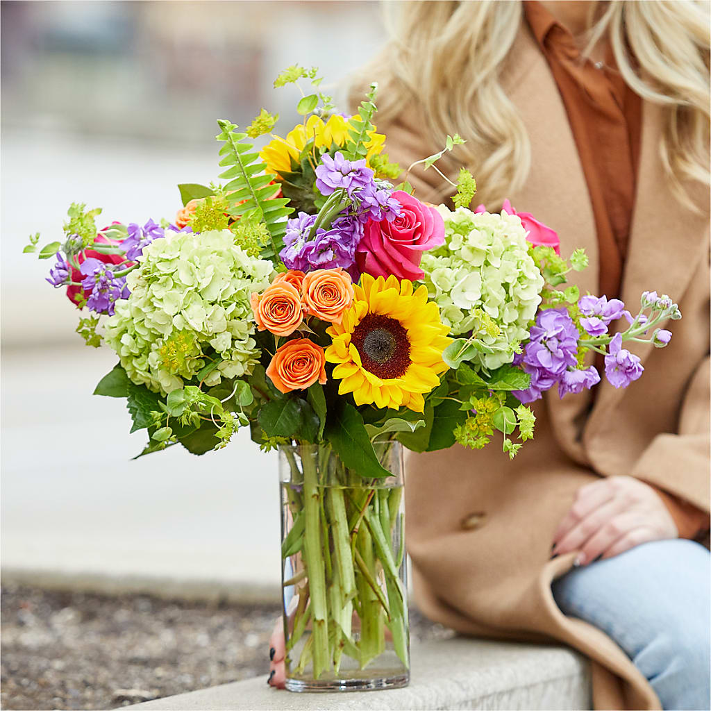Vibrant Greetings Bouquet –  Walnut Creek Florist, Walnut Creek CA